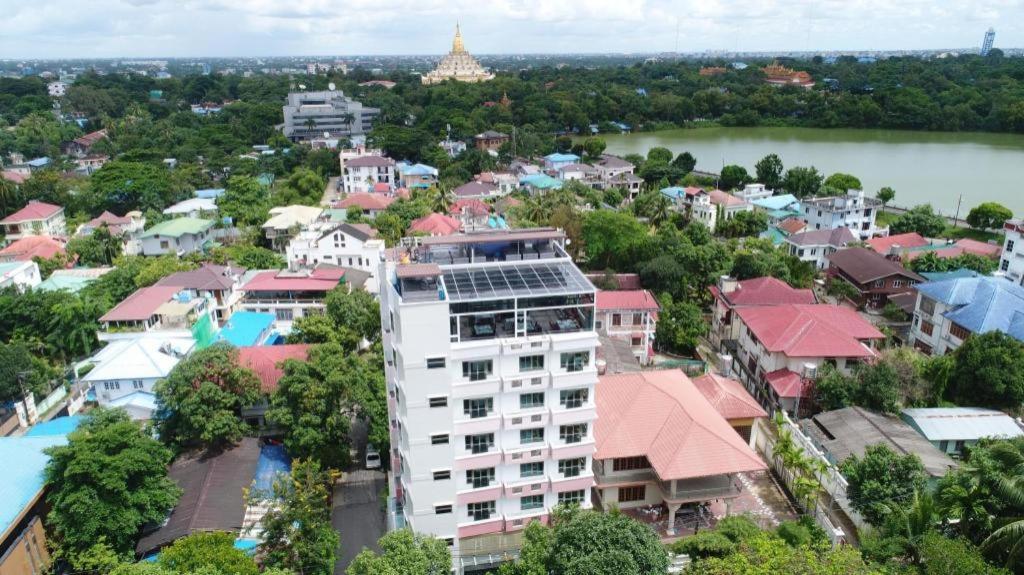 Rose Palace Hotel Rangum Exterior foto