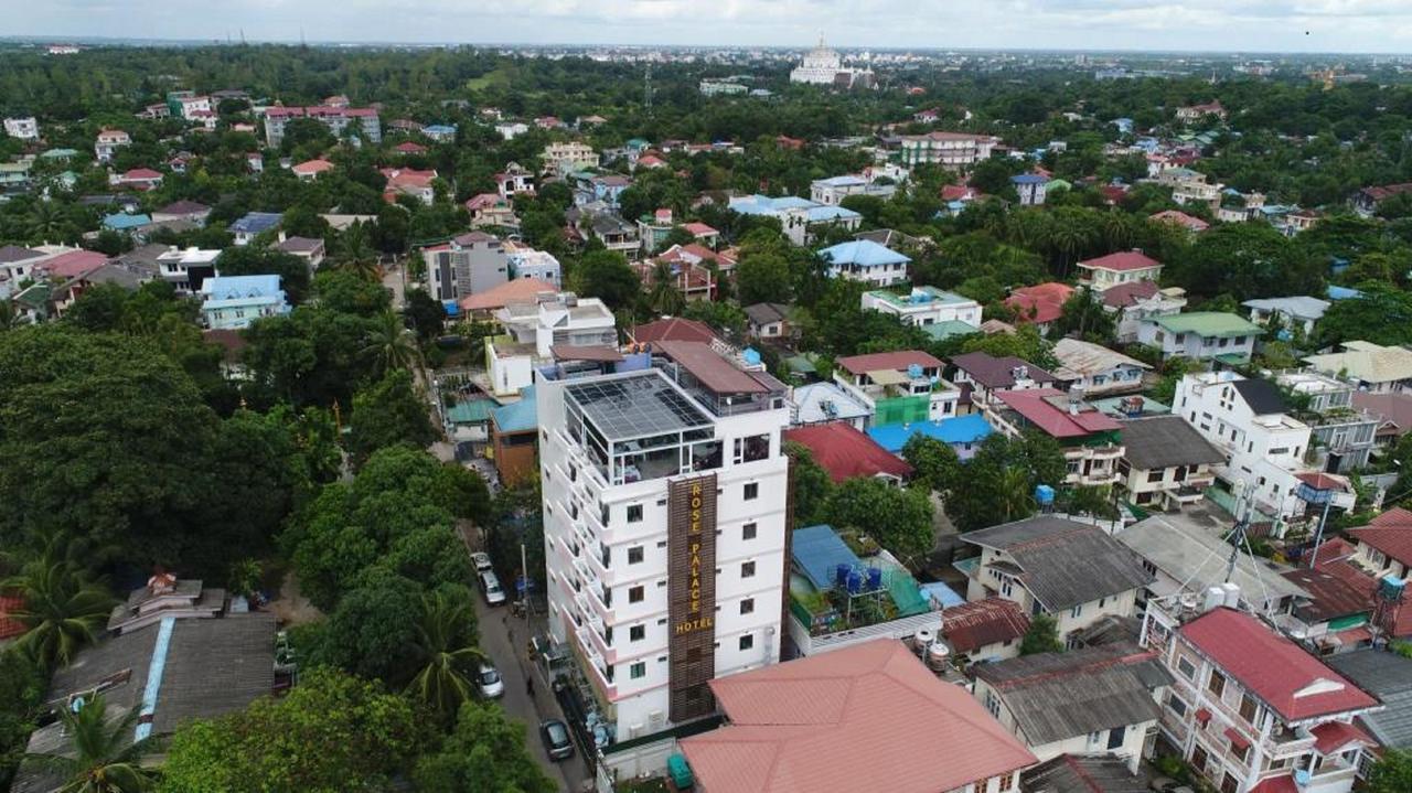 Rose Palace Hotel Rangum Exterior foto